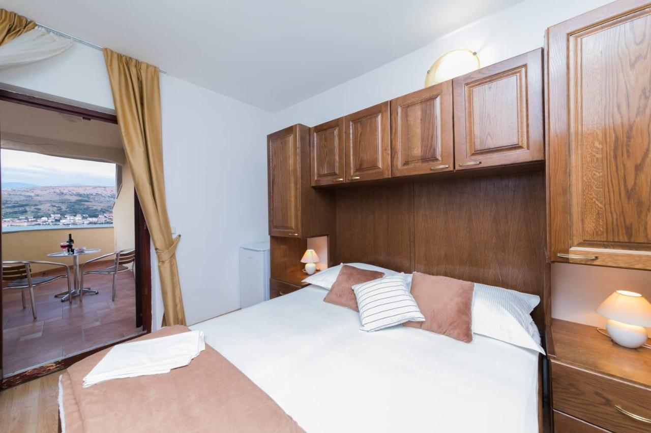 Mb Pag Bed&Breakfast 파그 외부 사진